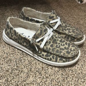 Women’s Leopard slip on shoes size 8.